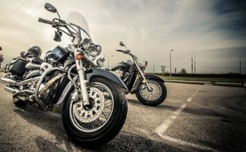 Jak Siadać na motor?