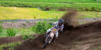 Ile koni mechanicznych ma Piła Husqvarna 236?