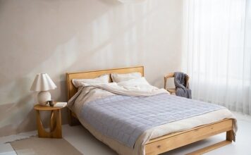 Jak wymienić poduszkę w fotelu? Jak wymienić poduszkę w fotelu?