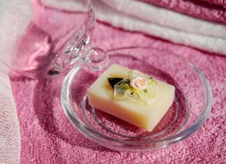 Czy mydło może być w 100% naturalne? Odkryj tajemnice mydeł handmade i organicznych Czy mydło może być w 100% naturalne